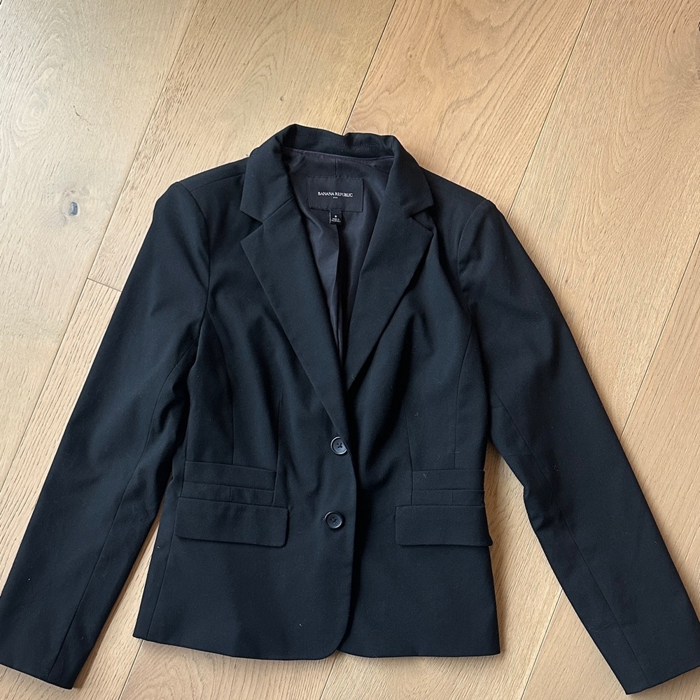 Banana Republic Women's Elegant Black Blazer